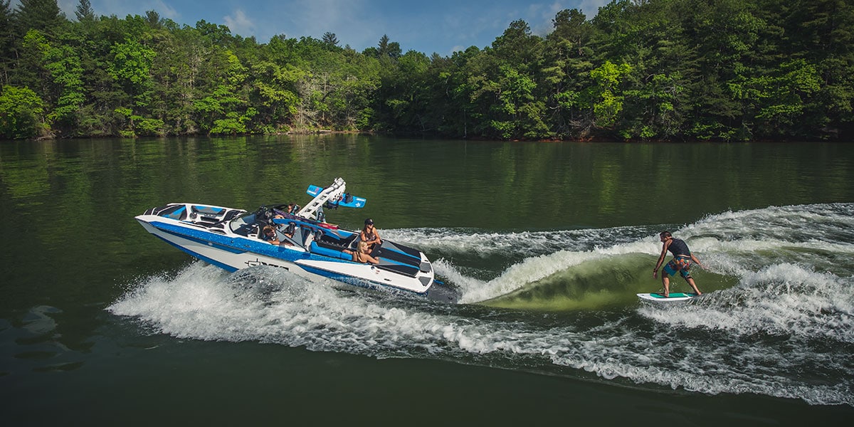 MC NXT22, Moomba Craz, Moomba Max vs Axis A22 - Aqua Sport Marine - 1.0 - Laurentide.jpg