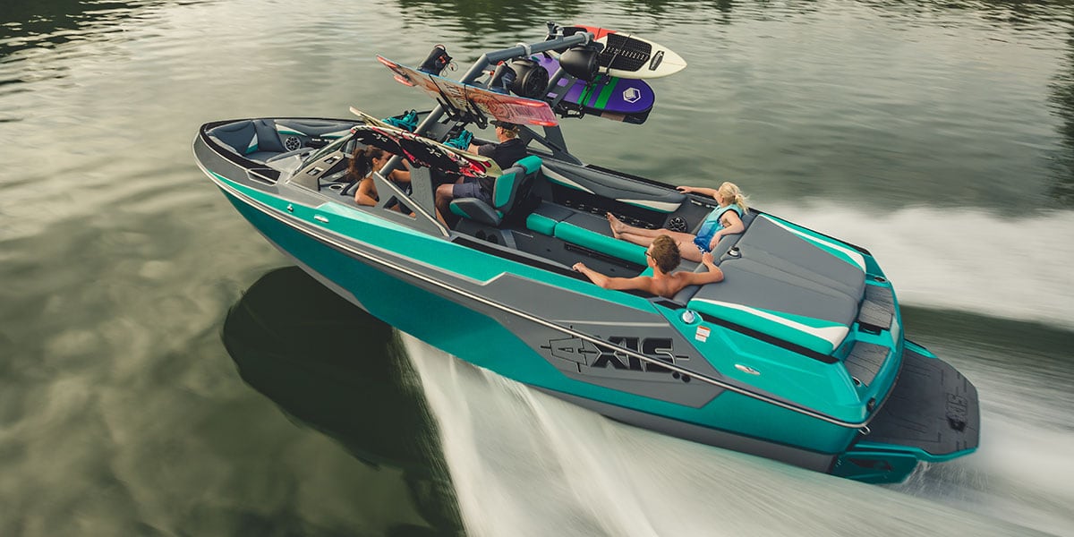 Moomba Mojo vs Axis T23 - Aqua Sport Marine - 1.1 - Ste-Agathe.jpg