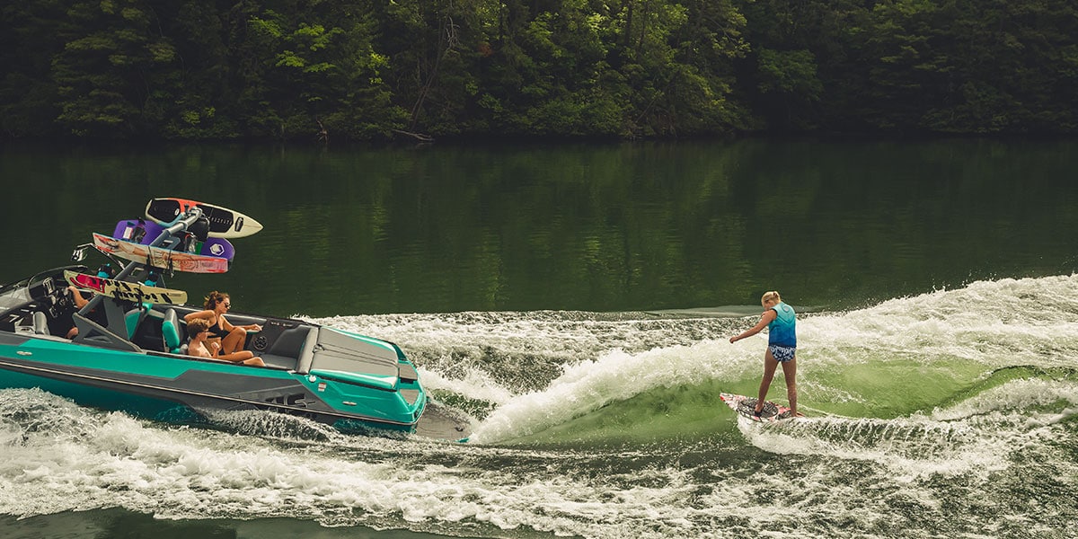 Moomba Mojo vs Axis T23 - Aqua Sport Marine - 1.0 - Laurentide.jpg